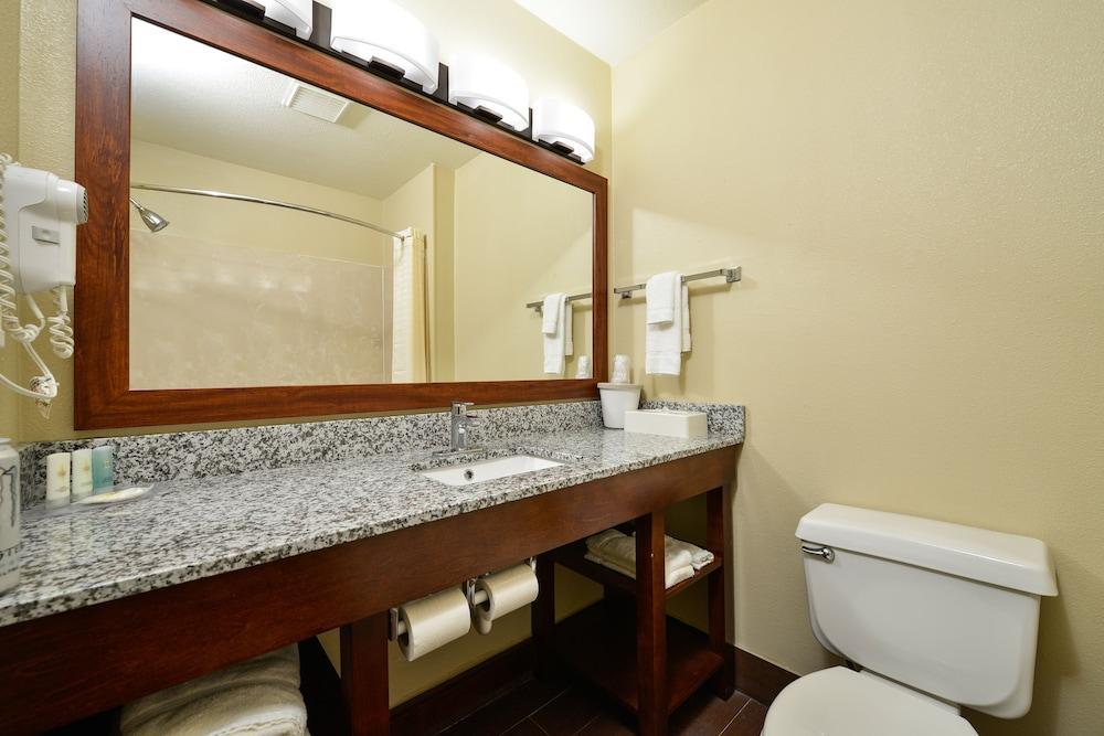 Comfort Inn & Suites Coralville - Iowa City Near Iowa River Landing Экстерьер фото